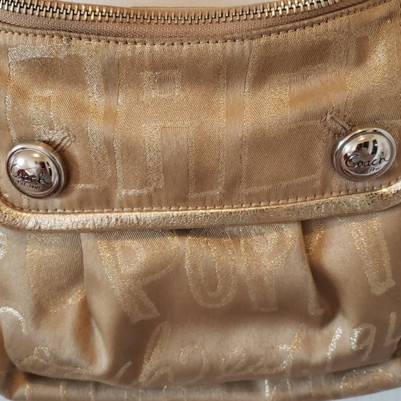 Coach Poppy purse - Picture 3 of 6